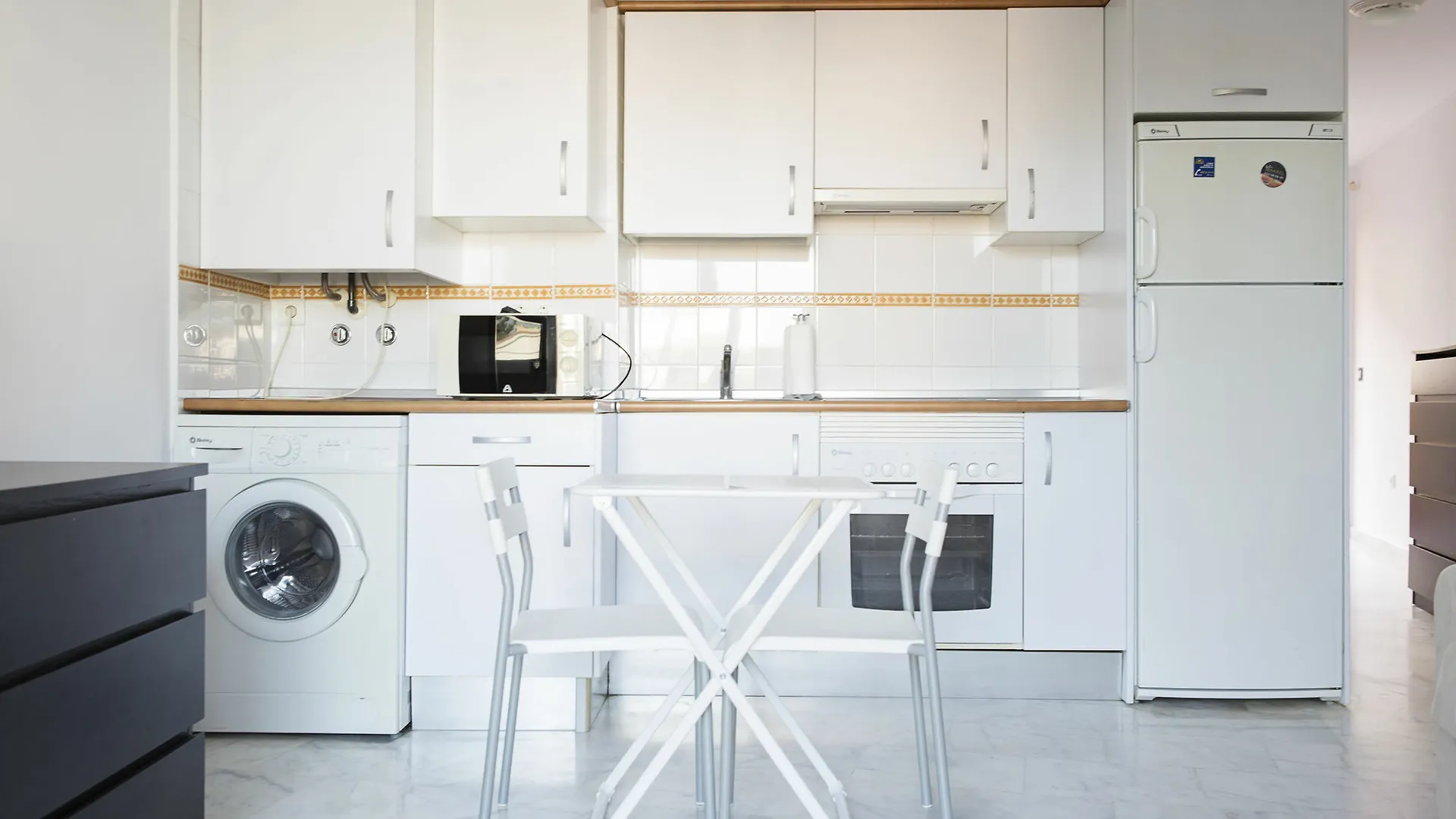 Sun Home Fuengirola Estudio Apartment